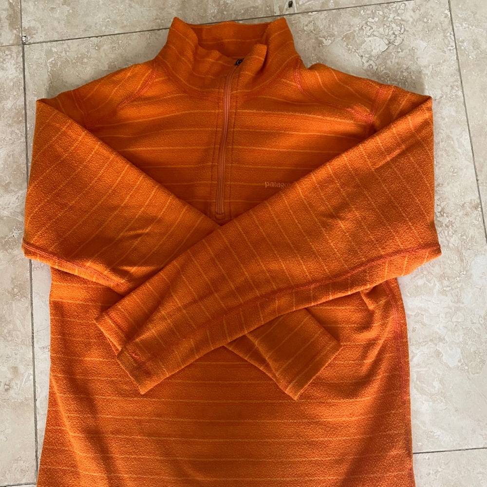 Orange Patagonia 3/4 zip fleece pullover